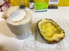 -志龙皇冠吃货椰子铺