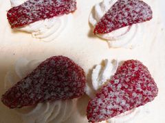 -全家便利店(莲花池东路店)