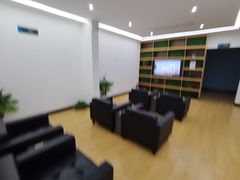 -比亚迪上海弘仁4S(杨浦店)