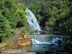 -华蓥山天意谷景区