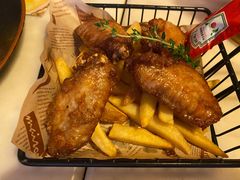 蒜香鸡翼-绿茵阁牛扒餐厅(客村店)