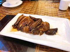 老汁鸡-老季市·三代非遗传承·地标美食老汁鸡(工农路店)