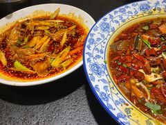 -万重锦·人文川菜馆(骡马市店)