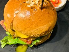 -HIGH FIVE哈福手工汉堡(桂林路店)