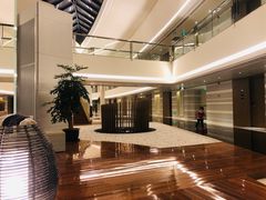 -上海滴水湖皇冠假日酒店