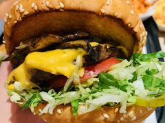 -The Habit Burger Grill 哈比特汉堡(复兴soho店)