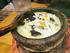 石锅小煮鲜杂菌-敏珠拉姆藏餐·南京厨房(富春江东街店)