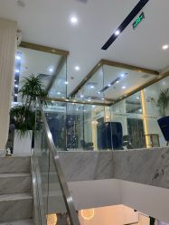 -3AM HAIR SALON染发接发