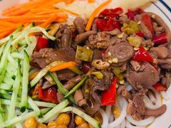 -鑫花溪牛肉米粉(东环大润发店)