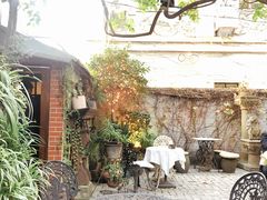 -古董花园(思南路42弄小区店)