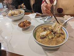 -邱芳粉店(迎宾大道旗舰店)