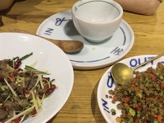 -一坐一忘云南菜(嘉里中心店)
