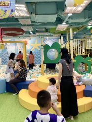 -莫莉幻想儿童乐园(深圳南山欢乐颂店)