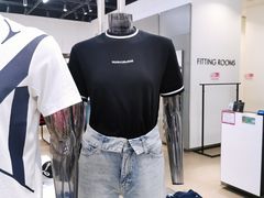 -枫叶小镇奥特莱斯