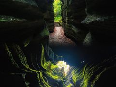 -梭布垭石林景区