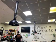 -在巷子里的烤肉店·螺蛳粉烤鱼·牛蛙(和美城店)