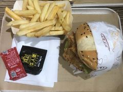 -牛纽塔·牛人堡(群众路店)