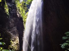 -龙水峡地缝景区
