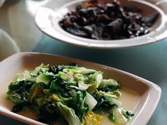 -湖泉水云间餐厅·弥勒地道菜(B座店)