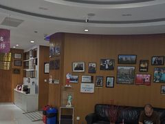 -雅悦齿科(顾村公园店)