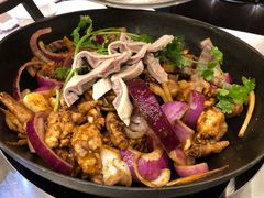 -胡须佬鸡煲四季火锅店(石厦西村直营店)