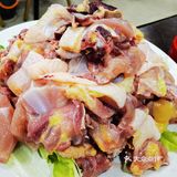四个人才能吃完的鸡儿