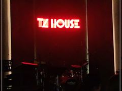 -TZ House音乐现场(来福士中心店)