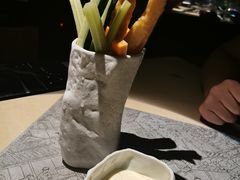 笔筒色拉-穹六人间 people 6(岳阳路店)