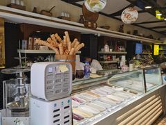 -MADO冰淇淋咖啡馆(淘金店)