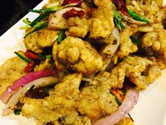 -虾弄弄海派小龙虾·牛羊蝎子火锅