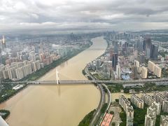 -广州塔卢特斯法国旋转餐厅