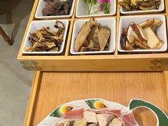-大理董·董家小厨野生菌火锅(古城旗舰店)
