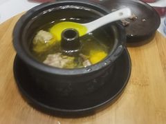 -新世界·过桥米线宴