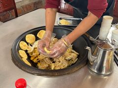 -粘豆包柴火铁锅炖