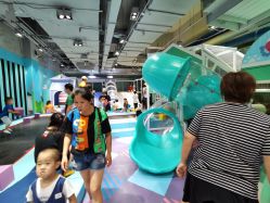 -利奥梦幻主题乐园(爱琴海购物公园店)