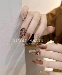 -小乐化妆美甲半永久培训学校