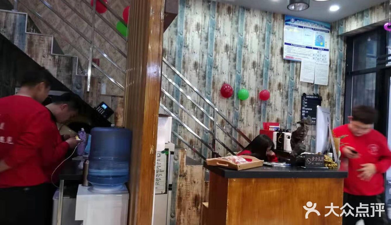 家门口的小店还不错
