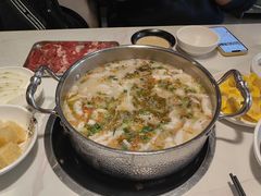 -德林酸菜鱼火锅(南丹店)