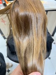 -HAIR CORNER