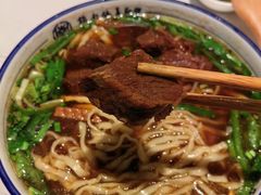 -镇南锅盖面馆(解放路店)