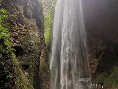 -龙水峡地缝景区