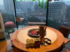 靠窗位-莽子老火锅(大坪店)