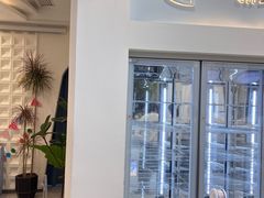 -山与蓝·轻糖鲜果蛋糕(勒泰店)