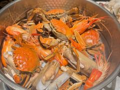 -钱小奴海鲜自助黑金店(杭州滨江龙湖店)