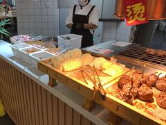 -四囍码头海鲜烧烤自助火锅(外滩南京东路悦荟广场店)