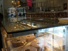 面包甜点陈列柜-味多美蛋糕(洋桥店)