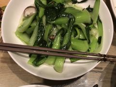 -渝信川菜 · 川味家常菜(财富购物中心店)
