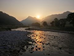 -燕子河大峡谷天坑仙境