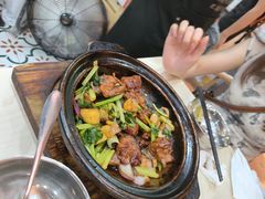 -何煲强·煲仔饭·啫啫煲顺德老字号(上下九店)
