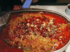 -江边城外烤全鱼(世茂广场店)